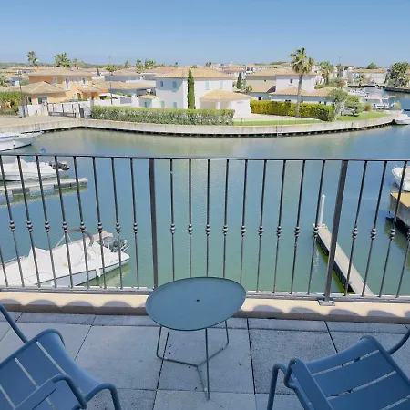 Marina 120m²/8 Pers/ Terrasse 100m²/ Appontement Holiday home *