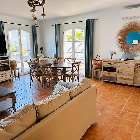 Marina 120m²/8 Pers/ Terrasse 100m²/ Appontement * Aigues-Mortes