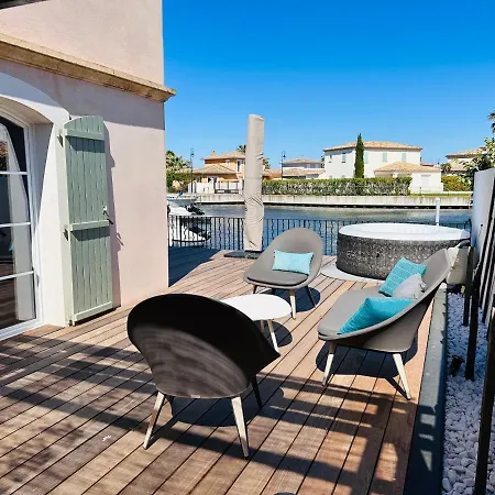 Holiday home Marina 120m²/8 Pers/ Terrasse 100m²/ Appontement *